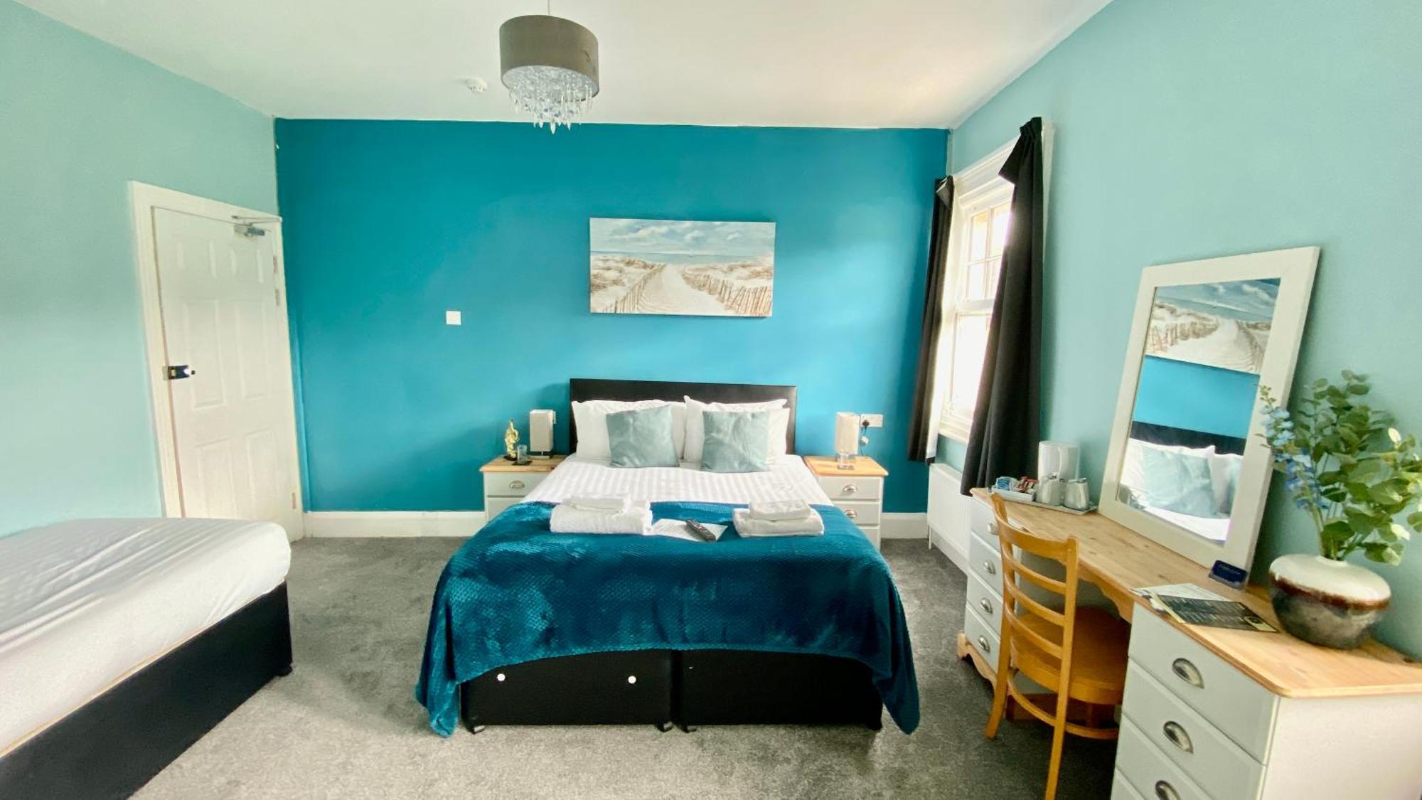 Tusker Lodge (Adults Only) Torquay Bagian luar foto
