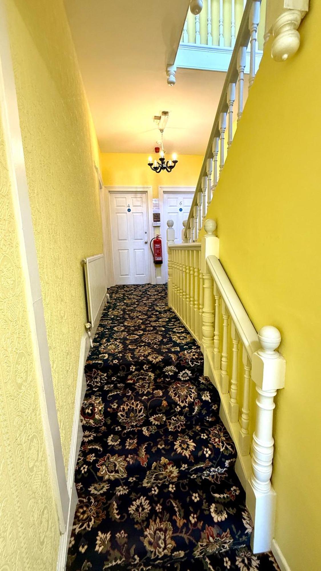 Tusker Lodge (Adults Only) Torquay Bagian luar foto